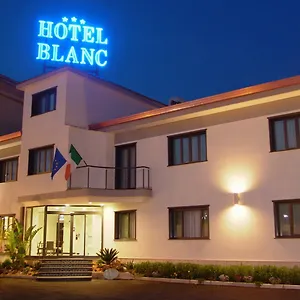 Blanc 3*, Casoria Italië