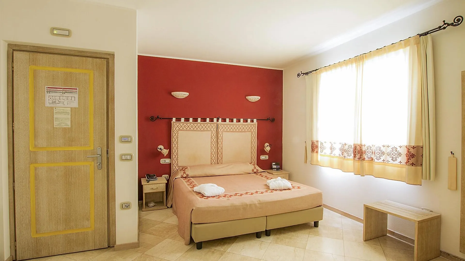 Hotel Domomea Alghero 4*,