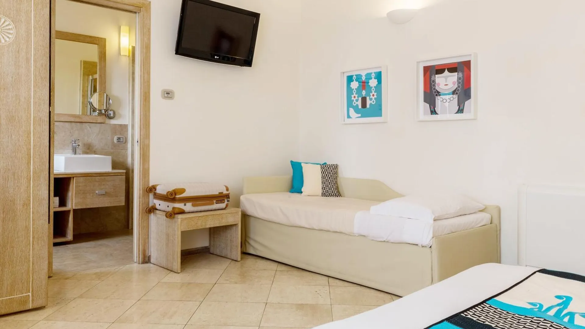Hotel Domomea Alghero 4*,  Italien